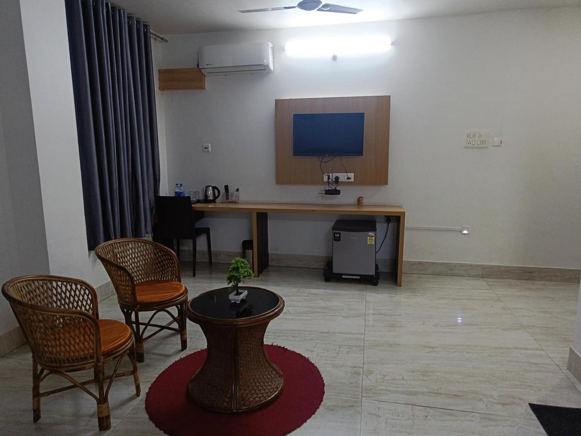 גווהטי Hotel Mirana מראה חיצוני תמונה