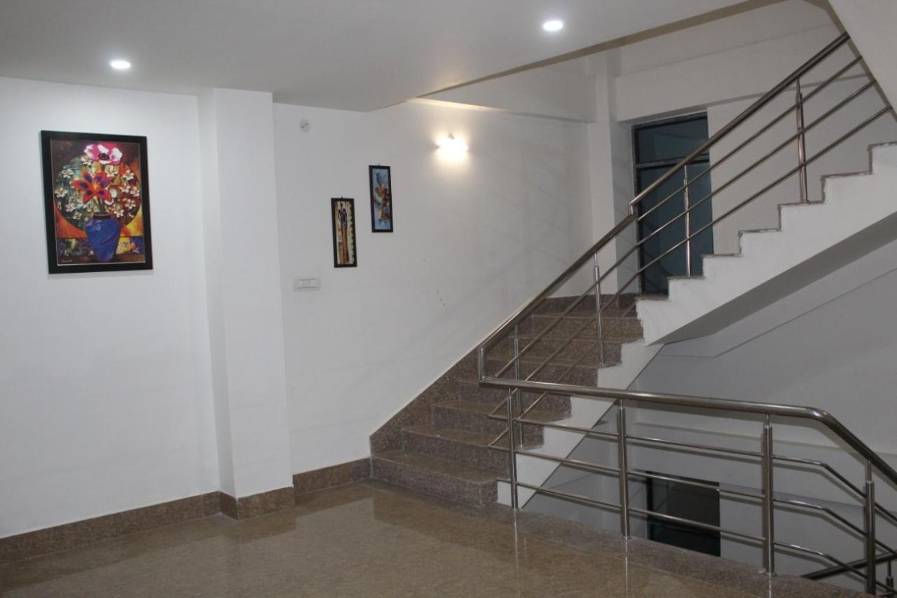 גווהטי Hotel Mirana מראה חיצוני תמונה